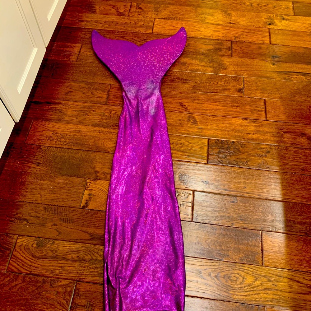 Wearable  mermaid tail to use in the pool